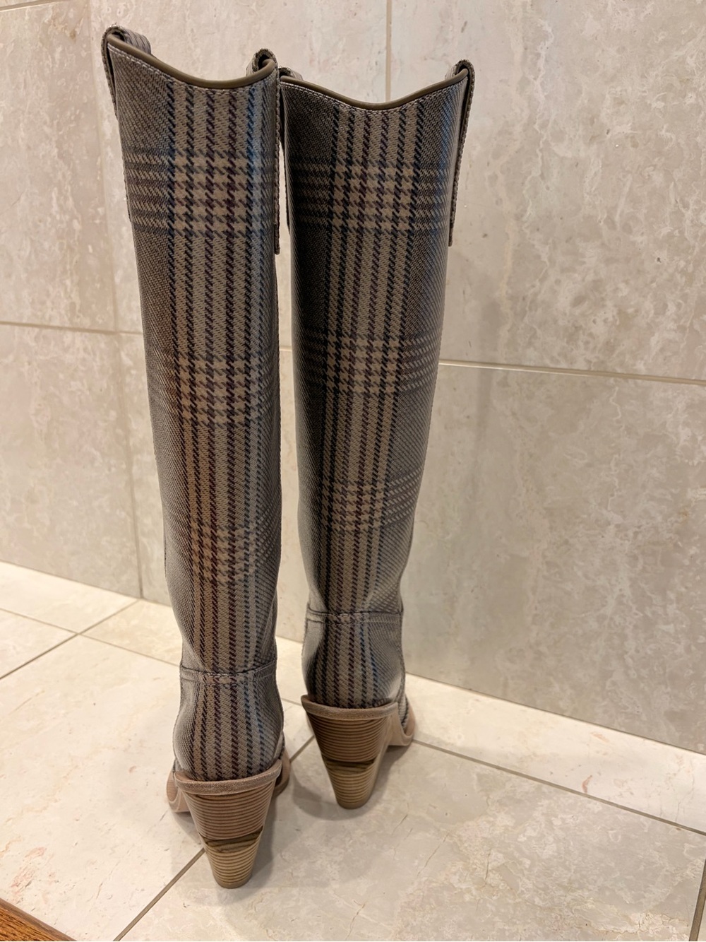 Fendi Prince of Wales coated leather western tall boots, 36, like new - Picture 7 of 16
